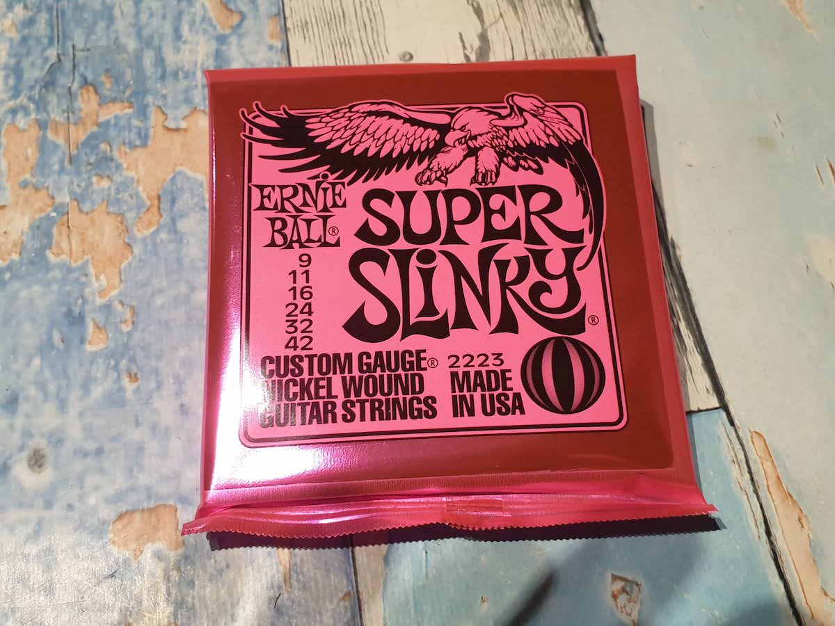 Ernie Ball Super Slinky Nickel Wound Guitar Strings (2223)